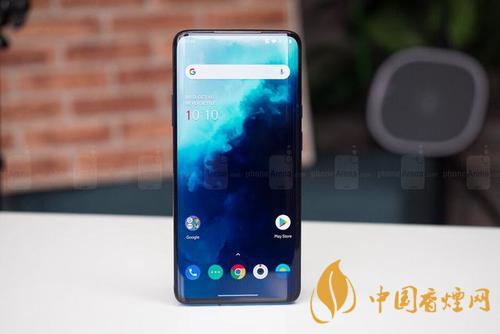 OnePlus8Pro和iPhone11對比測評-哪款更好？