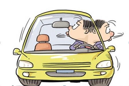 開(kāi)車抽煙扣分嗎，2018年開(kāi)車抽煙如何處罰