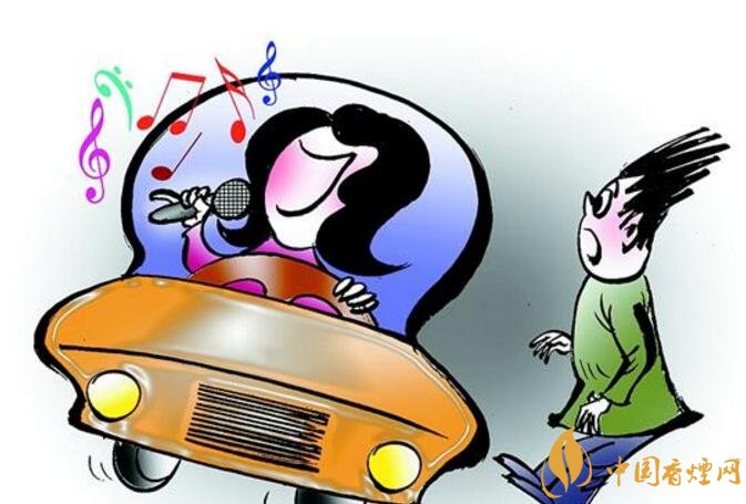 開(kāi)車抽煙扣分嗎，2018年開(kāi)車抽煙如何處罰