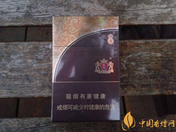 國(guó)產(chǎn)雪茄煙王冠萬象細(xì)支好抽嗎 品味平價(jià)細(xì)支雪茄香